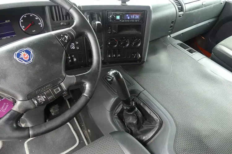 Scania P410 8x4 / WYWROTKA TYLNO ZSYPOWA / SKIBICKI 17m3 / zdjęcie 15