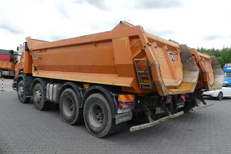 Scania P410 8x4 / WYWROTKA TYLNO ZSYPOWA / SKIBICKI 17m3 / zdjęcie 6