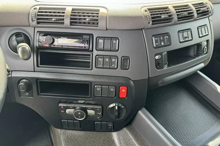 DAF CF 320 E6 Winda Firana Tył Drzwi Dach Zsuwany Długi 9.40m zdjęcie 25