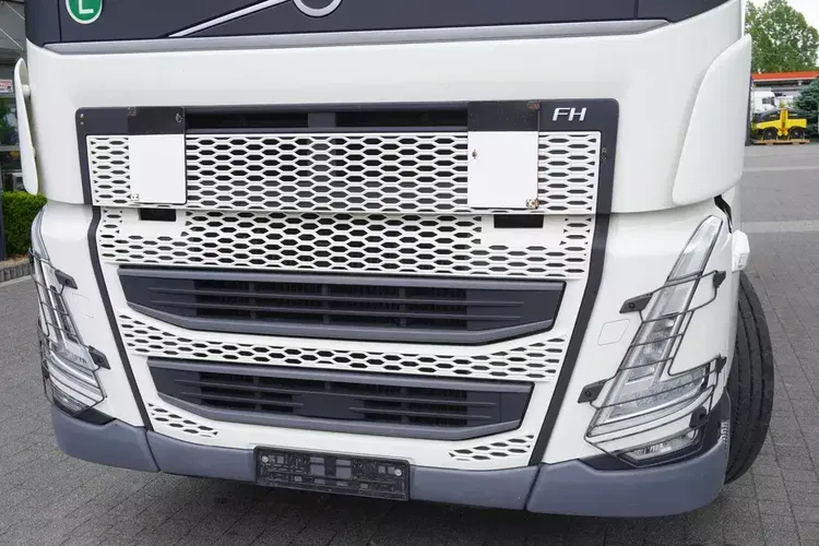 Volvo FH 500 / Beczka Asenizacyjna 13000 l / hakowiec 21 t / 2022 / 3. oś skrętna zdjęcie 15