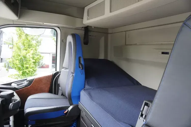 Volvo FH 500 / Beczka Asenizacyjna 13000 l / hakowiec 21 t / 2022 / 3. oś skrętna zdjęcie 22