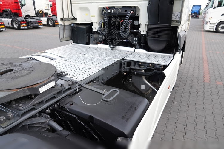 DAF XF 480 / SPACE CAB / RETARDER  / KLIMA POSTOJOWA / SPROWADZONY / PO KONTRAKCIE SERWISOWYM zdjęcie 17