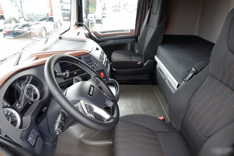 DAF XF 480 / SPACE CAB / RETARDER  / KLIMA POSTOJOWA / SPROWADZONY / PO KONTRAKCIE SERWISOWYM zdjęcie 23