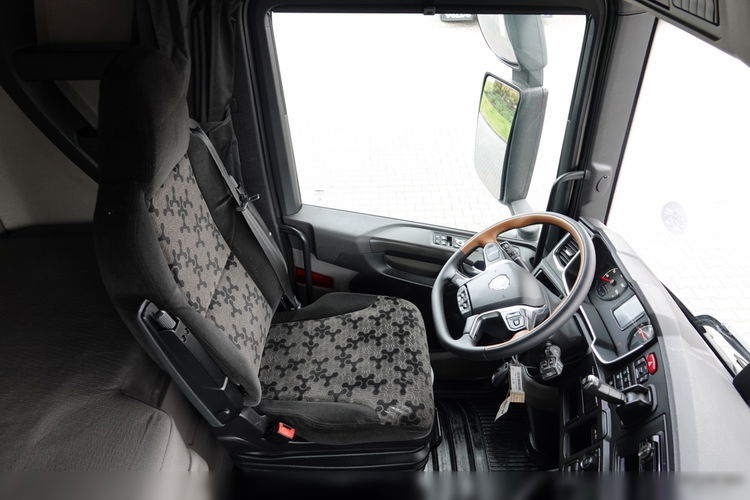 Scania R 450 / KLIMA POSTOJOWA / RETARDER / OPONY 100%  / PO KONTRAKCIE SERWISOWYM zdjęcie 27
