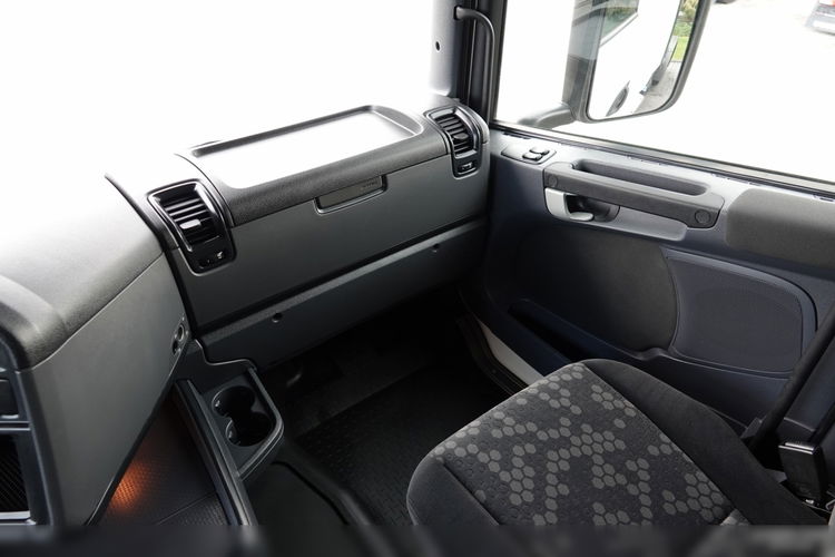 Scania R 450 / RETARDER / OPONY 100% / PO KONTRAKCIE SERWISOWYM zdjęcie 31