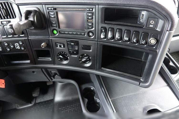 Scania R 450 / RETARDER / BEZ EGR / PO KONTRAKCIE SERWISOWYM / SPROWADZONA zdjęcie 32