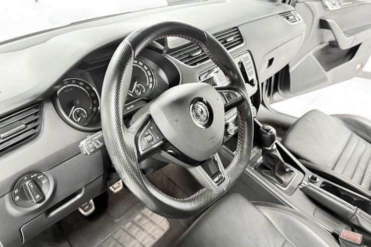 Skoda Octavia RS 2.0 TDI 184KM VRSMode KeyLessGo LED Bi-Xenon Navi Skóry HAK Niemiec zdjęcie 21