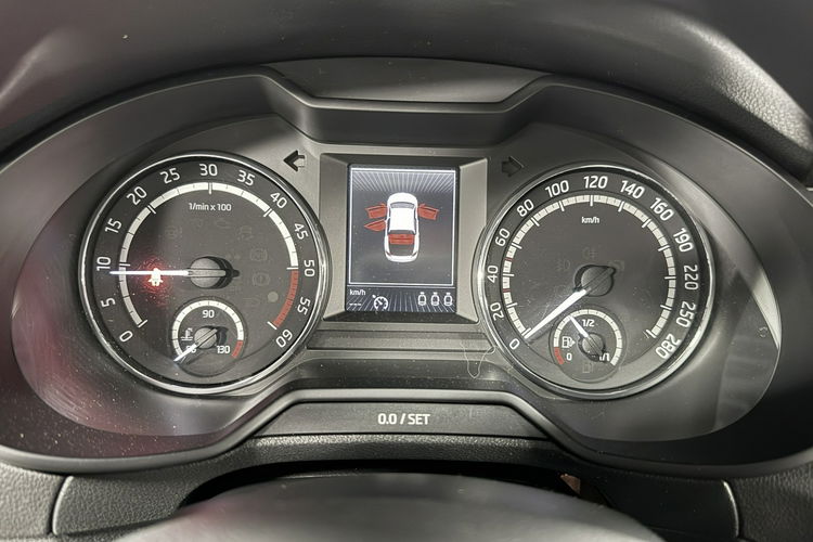 Skoda Octavia RS 2.0 TDI 184KM VRSMode KeyLessGo LED Bi-Xenon Navi Skóry HAK Niemiec zdjęcie 22