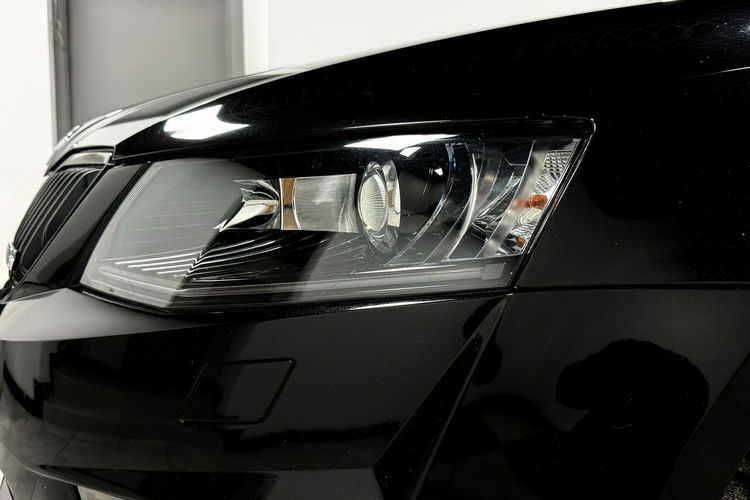 Skoda Octavia RS 2.0 TDI 184KM VRSMode KeyLessGo LED Bi-Xenon Navi Skóry HAK Niemiec zdjęcie 6
