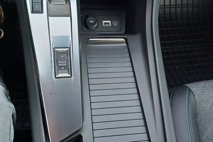 Peugeot 408 R4 1.6l PHEV 225 KM Plug-In Hybrid Przebieg: 9800 km zdjęcie 25