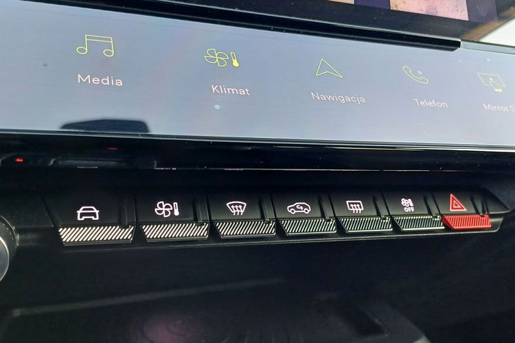Peugeot 408 R4 1.6l PHEV 225 KM Plug-In Hybrid Przebieg: 9800 km zdjęcie 30