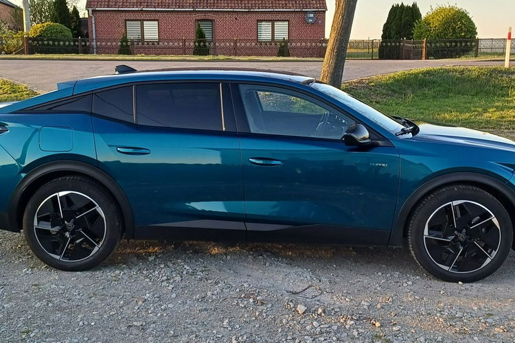 Peugeot 408 R4 1.6l PHEV 225 KM Plug-In Hybrid Przebieg: 9800 km zdjęcie 7