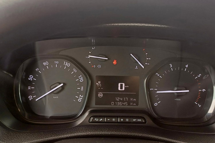 Citroen Jumpy BlueHDi 120KM Przebieg: 13.645 km zdjęcie 17