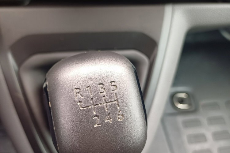 Citroen Jumpy BlueHDi 120KM Przebieg: 13.645 km zdjęcie 24