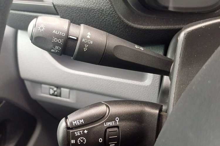 Citroen Jumpy BlueHDi 120KM Przebieg: 13.645 km zdjęcie 26