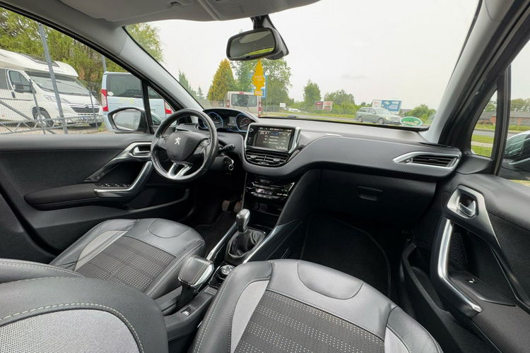 Peugeot 2008 Panorama Benzyna Gwarancja zdjęcie 25