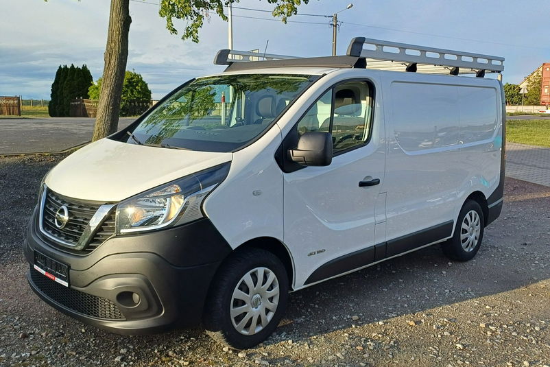 samochód dostawczy Nissan zdjęcie 1