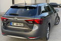 samochód osobowy Toyota zdjęcie 9