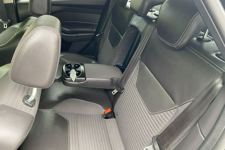 Ford Focus LEDY+El. Fatel+Podgrzew. fotel+Nawigacja+Czuj. Parkowania+Półskóry zdjęcie 23