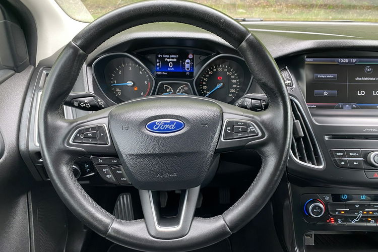 Ford Focus LEDY+El. Fatel+Podgrzew. fotel+Nawigacja+Czuj. Parkowania+Półskóry zdjęcie 28
