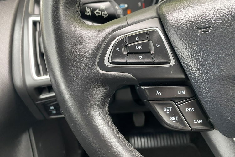 Ford Focus LEDY+El. Fatel+Podgrzew. fotel+Nawigacja+Czuj. Parkowania+Półskóry zdjęcie 29