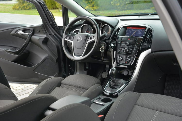Astra 1.6T(170KM) Bi-xenon Ledy Duża Navi 2xParktr. Alu18 Aso Opel zdjęcie 20