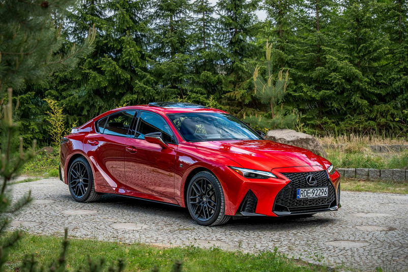 samochód osobowy Lexus zdjęcie 1