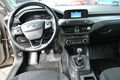 samochód osobowy Ford zdjęcie 14