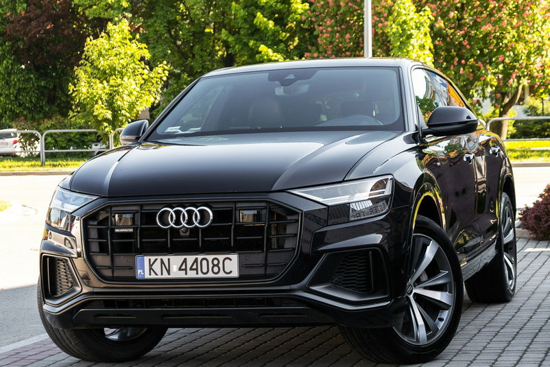 samochód osobowy Audi zdjęcie 1