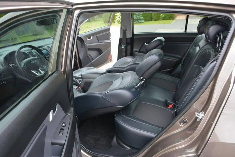 Kia Sportage Panorama Navi Kamera Skóry Ledy Bi-Xenon Keyless go Niemiec zdjęcie 17