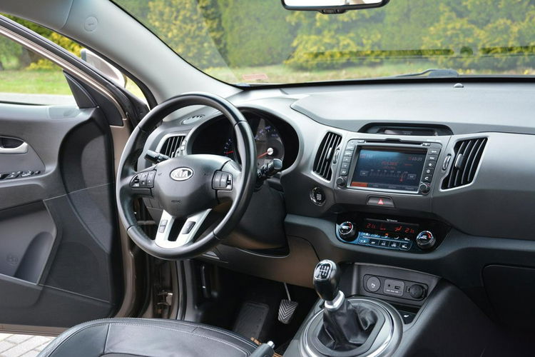 Kia Sportage Panorama Navi Kamera Skóry Ledy Bi-Xenon Keyless go Niemiec zdjęcie 21
