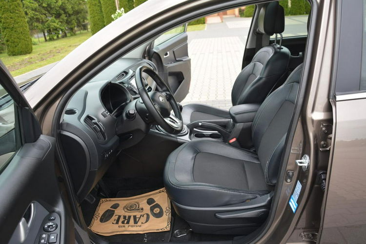 Kia Sportage Panorama Navi Kamera Skóry Ledy Bi-Xenon Keyless go Niemiec zdjęcie 22