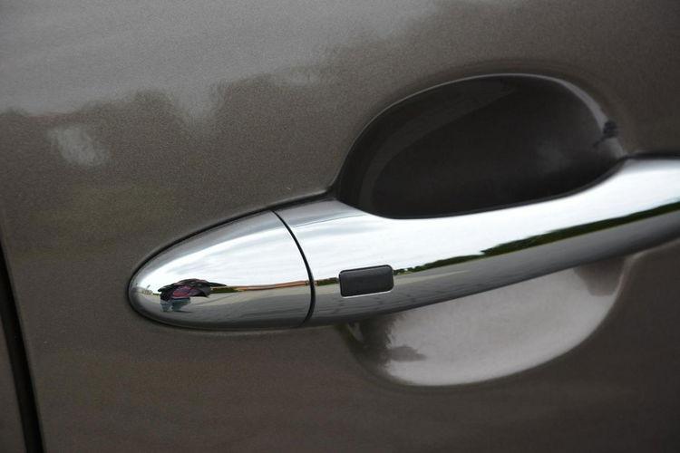 Kia Sportage Panorama Navi Kamera Skóry Ledy Bi-Xenon Keyless go Niemiec zdjęcie 30