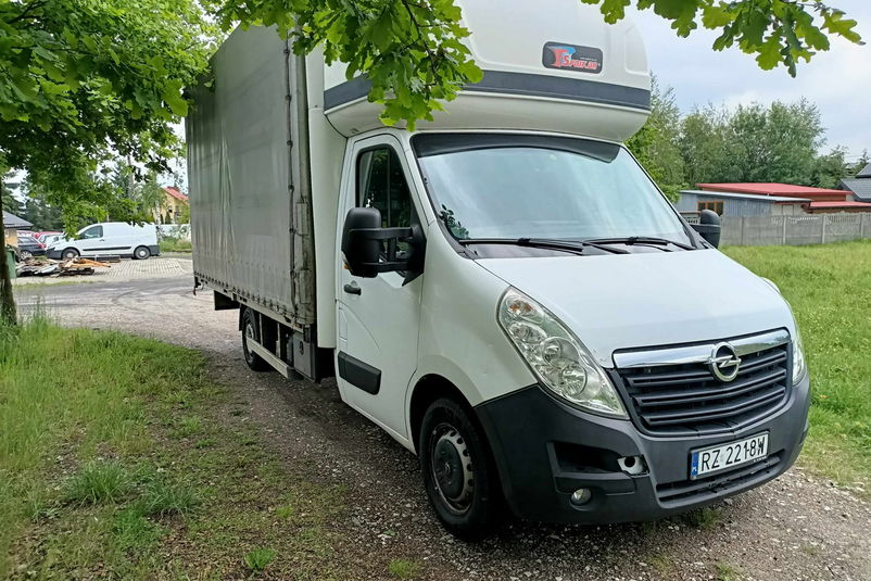samochód dostawczy Opel zdjęcie 1