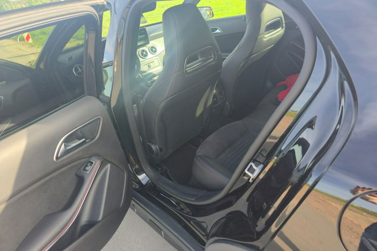 Mercedes GLA 220 zdjęcie 12