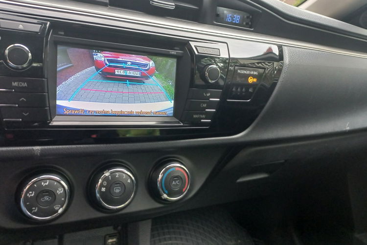 Toyota Corolla SALON POLSKA FV23% 1 WŁAŚCICIEL D4D KAMERA COFANIA 32.5 NETTO zdjęcie 12