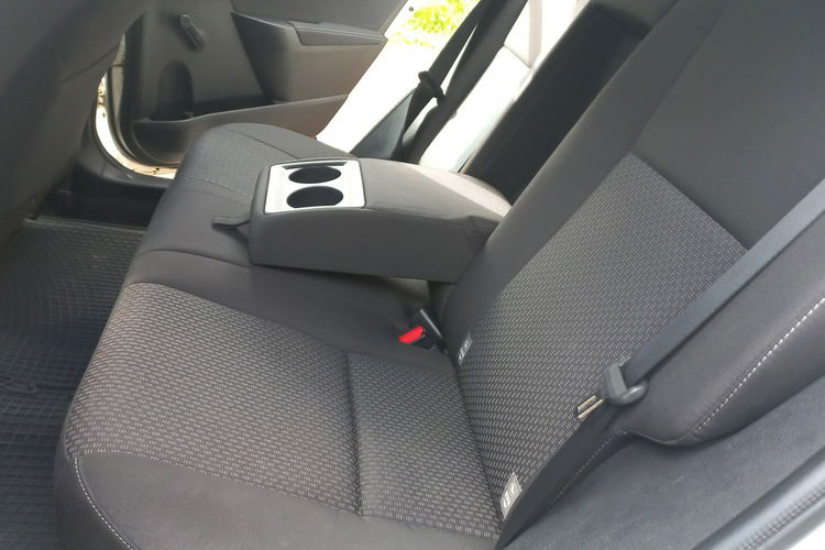 Toyota Corolla SALON POLSKA FV23% 1 WŁAŚCICIEL D4D KAMERA COFANIA 32.5 NETTO zdjęcie 17