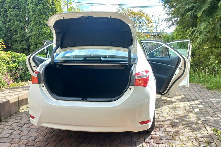 Toyota Corolla SALON POLSKA FV23% 1 WŁAŚCICIEL D4D KAMERA COFANIA 32.5 NETTO zdjęcie 29