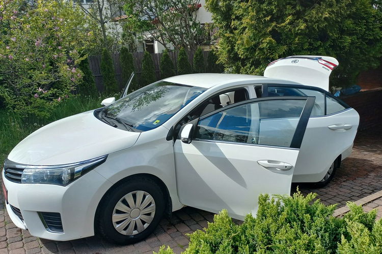Toyota Corolla SALON POLSKA FV23% 1 WŁAŚCICIEL D4D KAMERA COFANIA 32.5 NETTO zdjęcie 40