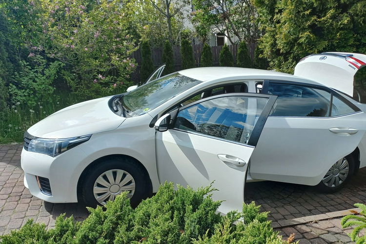 Toyota Corolla SALON POLSKA FV23% 1 WŁAŚCICIEL D4D KAMERA COFANIA 32.5 NETTO zdjęcie 48