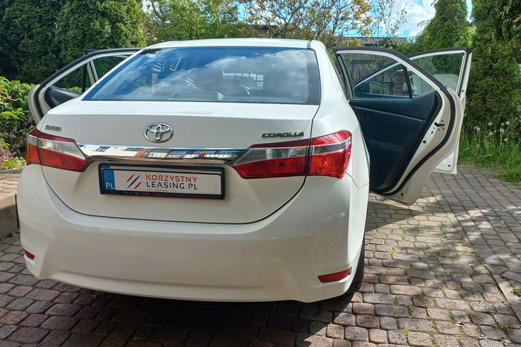 Toyota Corolla SALON POLSKA FV23% 1 WŁAŚCICIEL D4D KAMERA COFANIA 32.5 NETTO zdjęcie 6