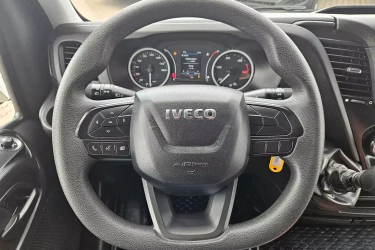 Iveco 35s16 L3H2 104900zł NETTO Brygadówka 6-cio osobowa 2.3HPi/160KM zdjęcie 19