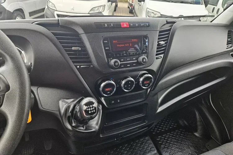 Iveco 35s16 L3H2 104900zł NETTO Brygadówka 6-cio osobowa 2.3HPi/160KM zdjęcie 21