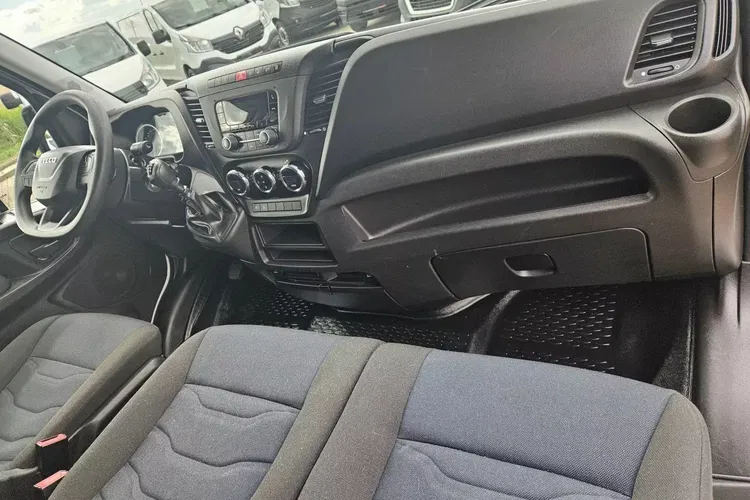 Iveco 35s16 L3H2 104900zł NETTO Brygadówka 6-cio osobowa 2.3HPi/160KM zdjęcie 27