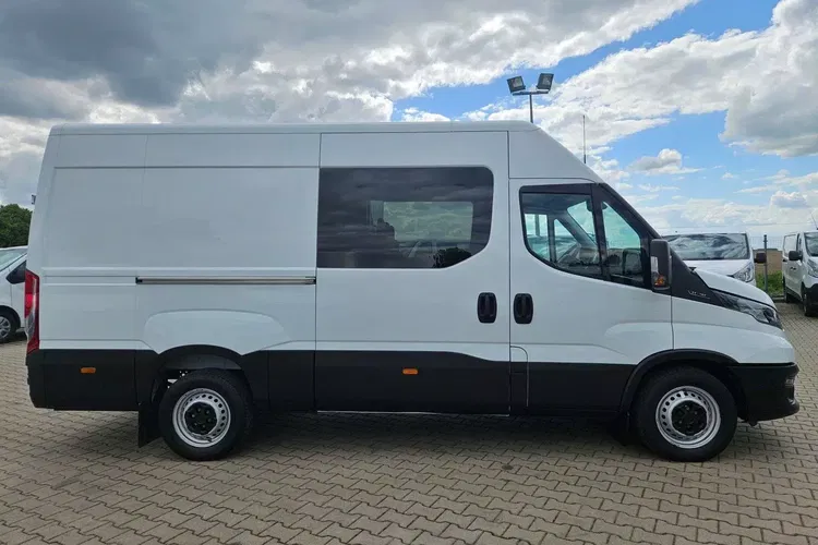 Iveco 35s16 L3H2 104900zł NETTO Brygadówka 6-cio osobowa 2.3HPi/160KM zdjęcie 7