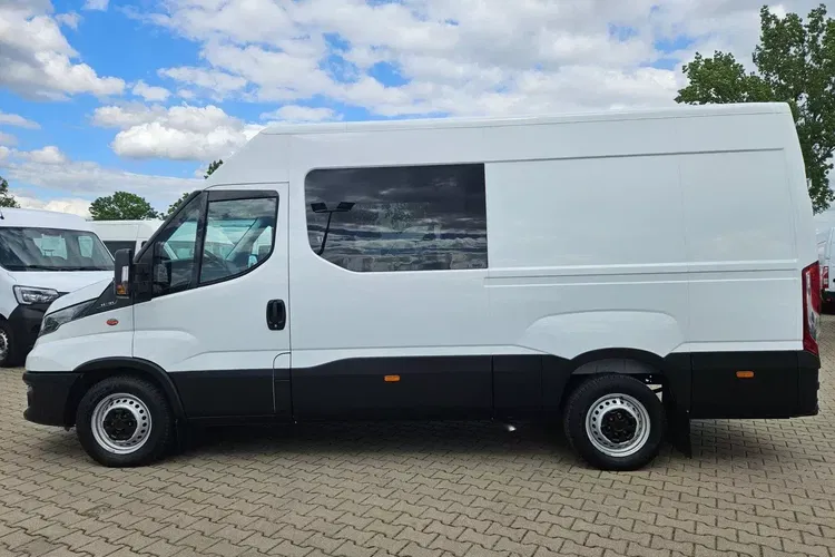 Iveco 35s16 L3H2 104900zł NETTO Brygadówka 6-cio osobowa 2.3HPi/160KM zdjęcie 8