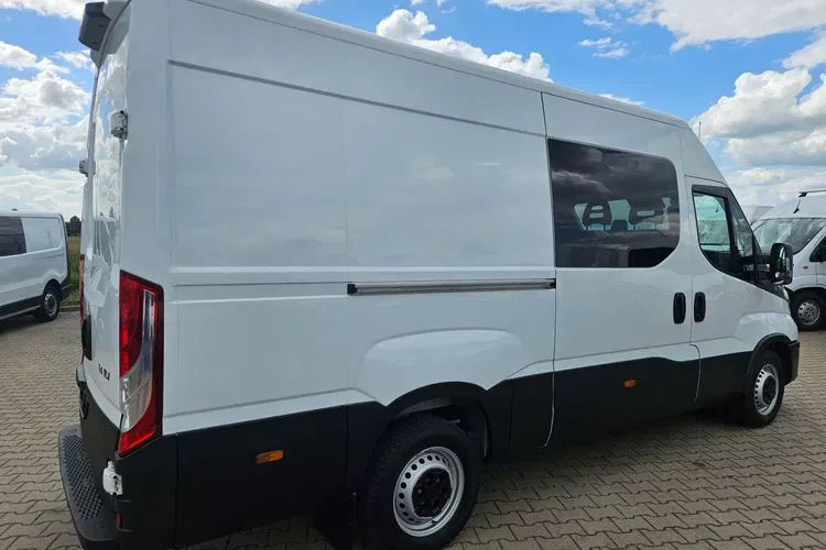 Iveco 35s16 L3H2 104900zł NETTO Brygadówka 6-cio osobowa 2.3HPi/160KM zdjęcie 9