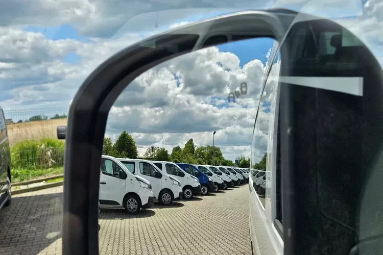Volkswagen Crafter L4H2 109900zł NETTO Brygadówka 6 osób 2.0TDi/140KM zdjęcie 16