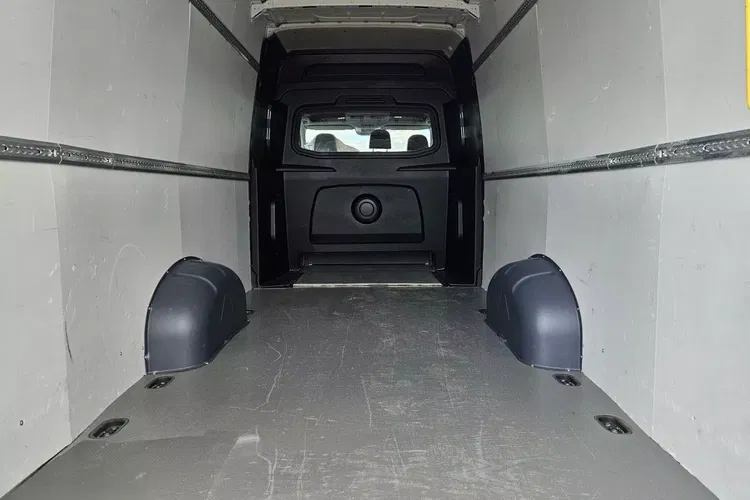 Volkswagen Crafter L4H2 109900zł NETTO Brygadówka 6 osób 2.0TDi/140KM zdjęcie 18
