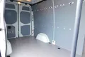 samochód osobowy Mercedes zdjęcie 4